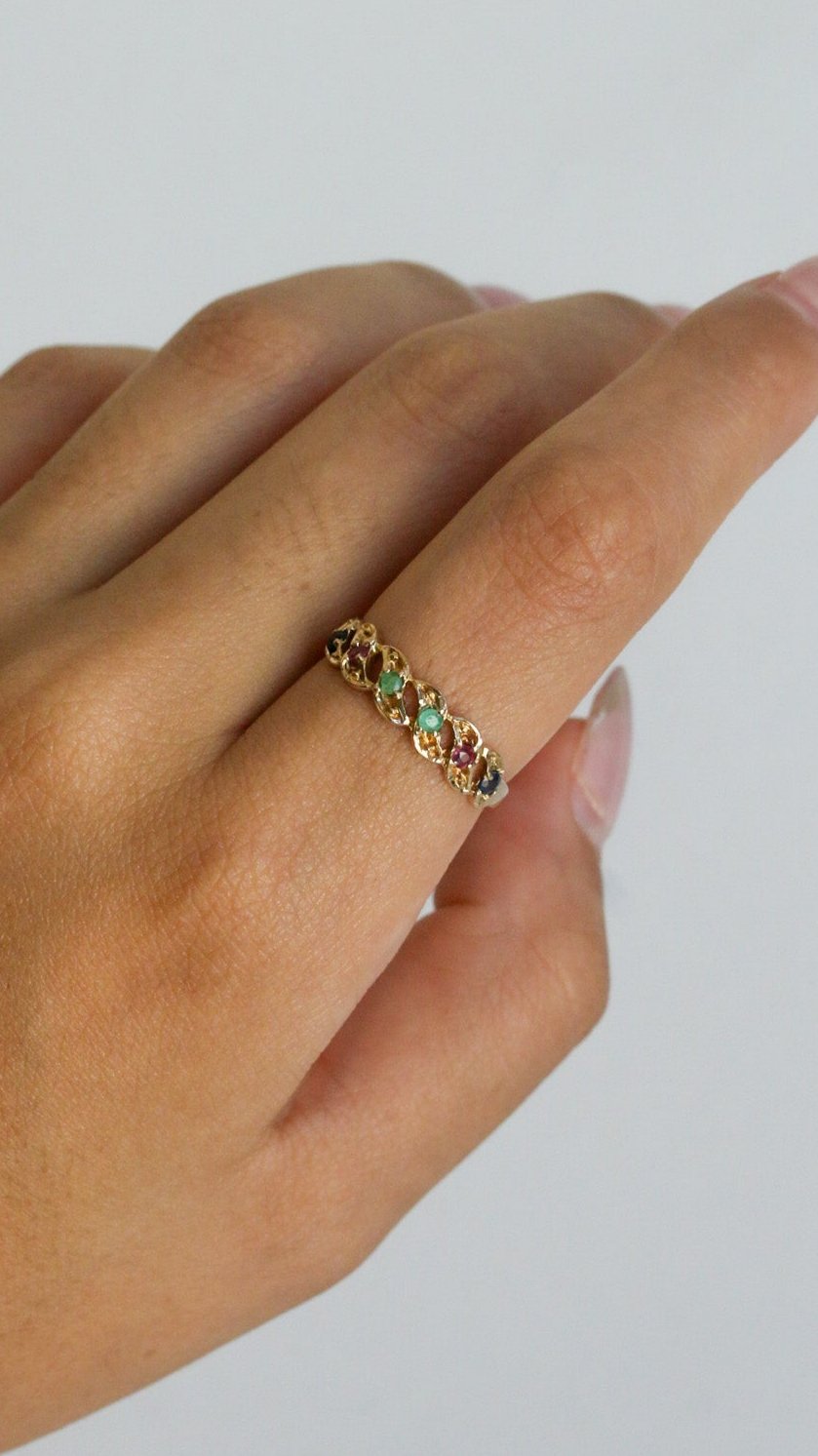Anillo Churumbela Oro Amarillo 10k con Piedras de Fantasía