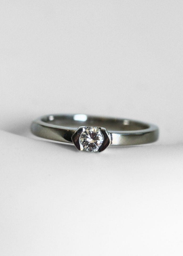 Anillo de Compromiso Oro Blanco 14k con Diamante Redondo 0.20ct